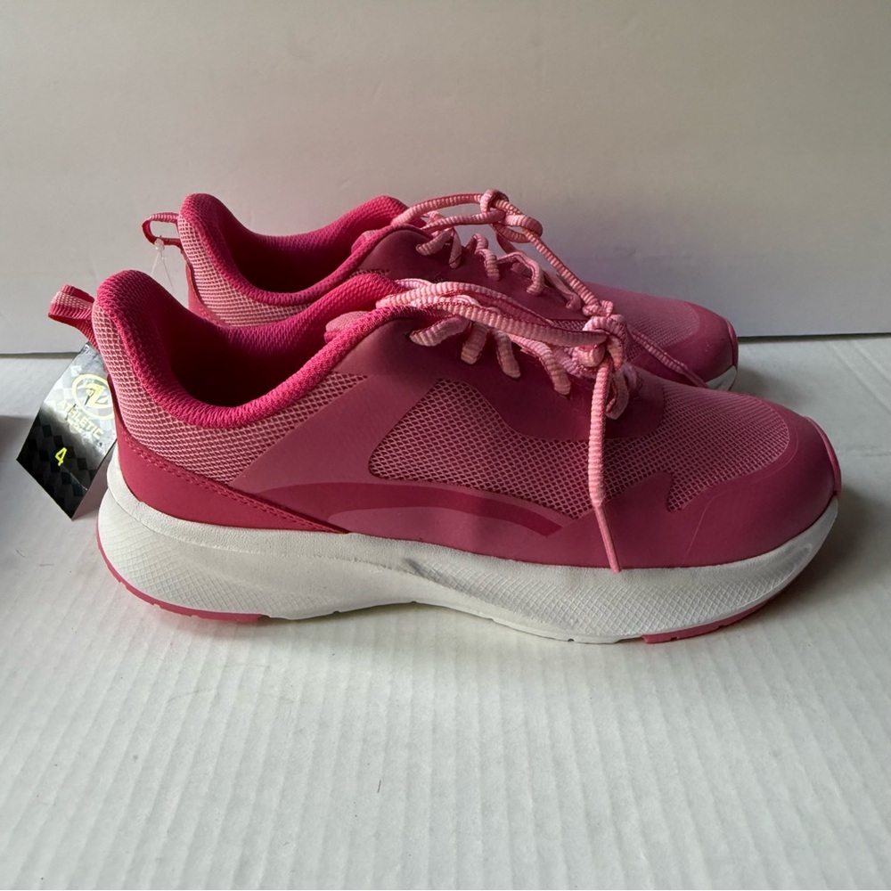 Athletic Works Shoes Girls Size 4 Stylish Pink Sneakers Lace Up New‎